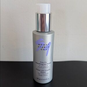 Monat Frizz Fix Hair Smoothing Primer